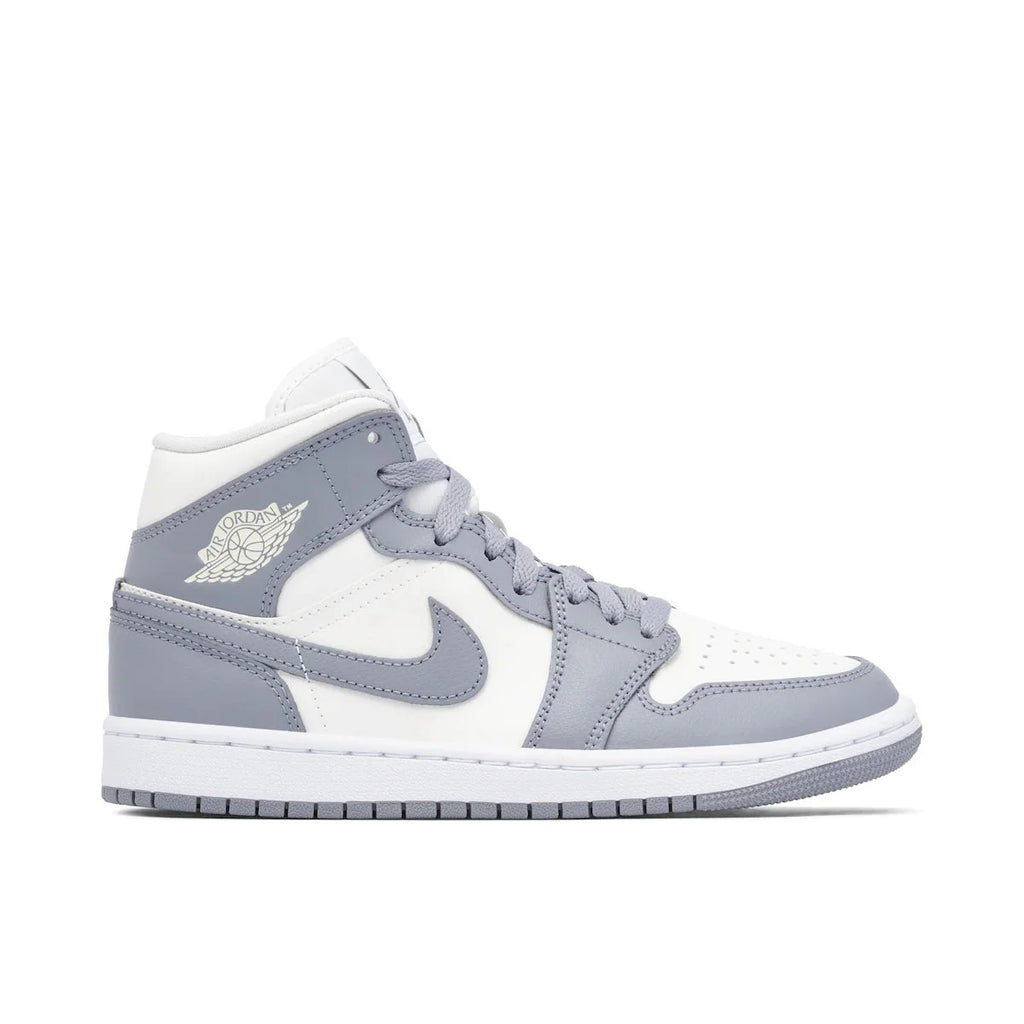 Air Jordan 1 Mid Wmns 'Stealth' - DREAMWEAR