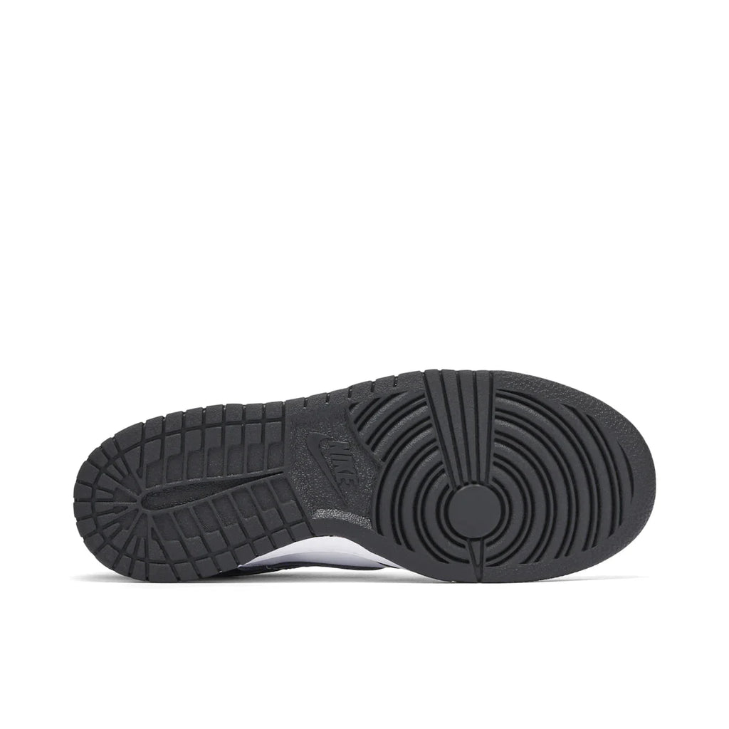 NIKE DUNK LOW BLACK WHITE PANDA - DREAMWEAR
